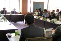 写真：岐阜市産業廃棄物不法投棄対策検討委員会報告2