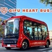 自動運転バスの画像