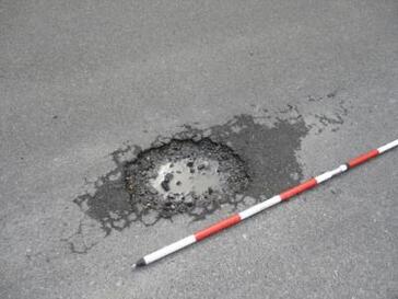 写真:道路の不具合箇所3