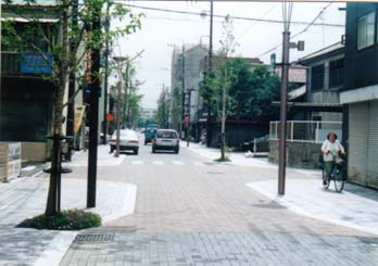 写真：殿町コミュニティ道路