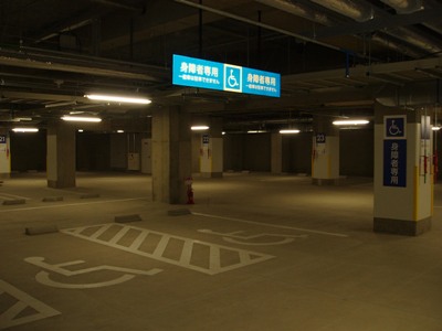 写真：駅西駐車場内6