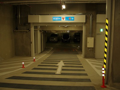 写真：駅西駐車場内6