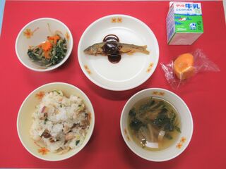 写真：清流中　給食写真