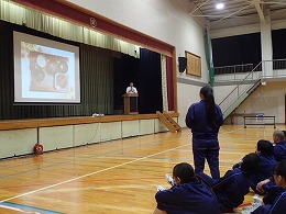 写真：藍川東中学校　食育講話、実践2