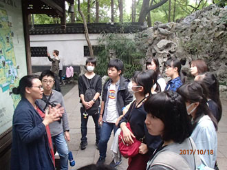 写真：名庭園の豫園