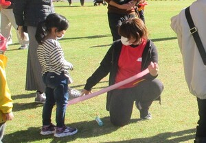 写真:研修大会で指導するシニアリーダー