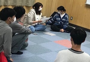 写真:シニアリーダーの定例会風景1