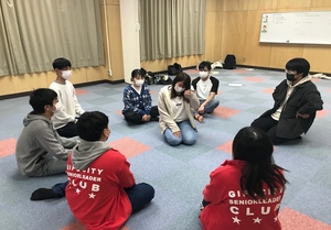 写真:シニアリーダーの定例会風景2