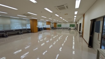 大会議室と中会議室を一緒に利用した写真