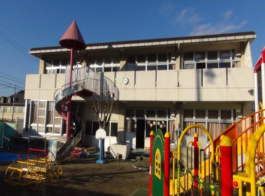 写真：恵光学園の外観