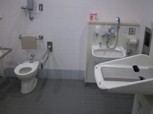 写真：オストメイト対応トイレ