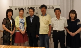 写真:岐阜市地域多文化共生推進員6名