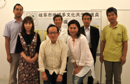 写真:岐阜市地域多文化共生推進員7名