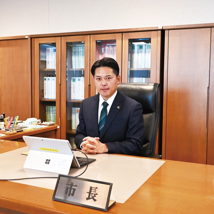 写真：岐阜市長　柴橋　正直