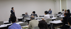 写真：あいさつする市長2（5月19日）
