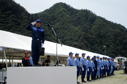 写真：あいさつする市長1（5月27日）