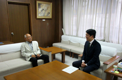 写真：面談する市長1（6月5日）