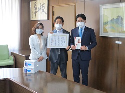 写真：一般財団法人日本プロスピーカー協会岐阜支部様と市長