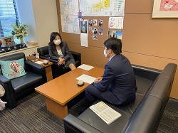 写真：野田聖子氏と市長