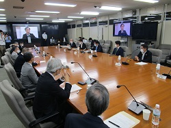 写真：感染症対策専門家会議の様子