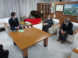 写真：面談する市長2（1月29日）