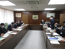 写真：懇談会1（2月24日）