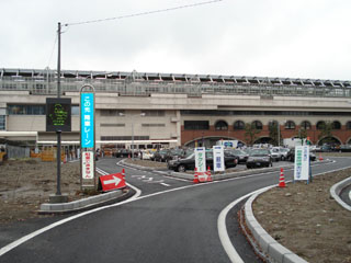 写真:タクシー乗降場・一般車乗降場2