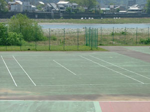 写真：長良川テニスコート外観