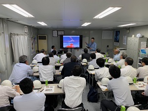 写真：見学説明会