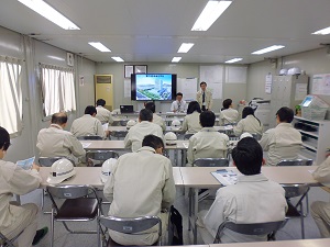 写真：現場研修会（2月25日）