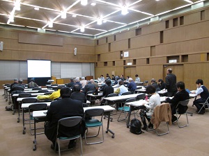 写真：近隣住民を対象とする岐阜市新庁舎建設に関する説明会