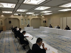 公益社団法人岐阜県都市整備協会令和3年度第1回理事会に出席し、議事進行