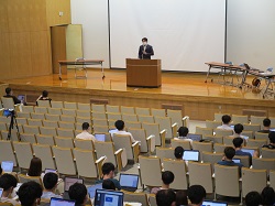 岐阜大学大学院自然科学技術研究科「リーダーシップ入門」に出席し、講演