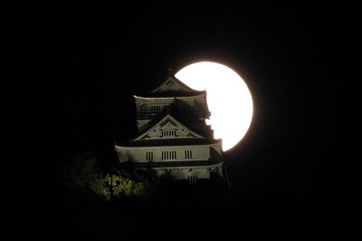 岐阜城と月の写真