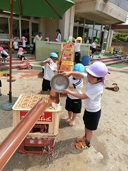 写真：ながい水路