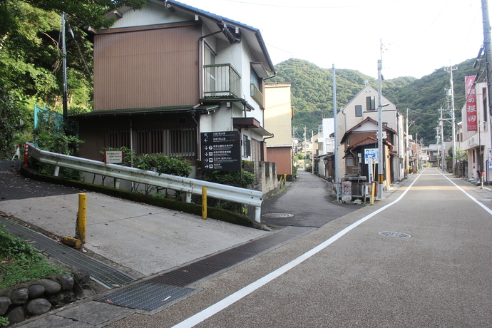 七曲り登山コース写真