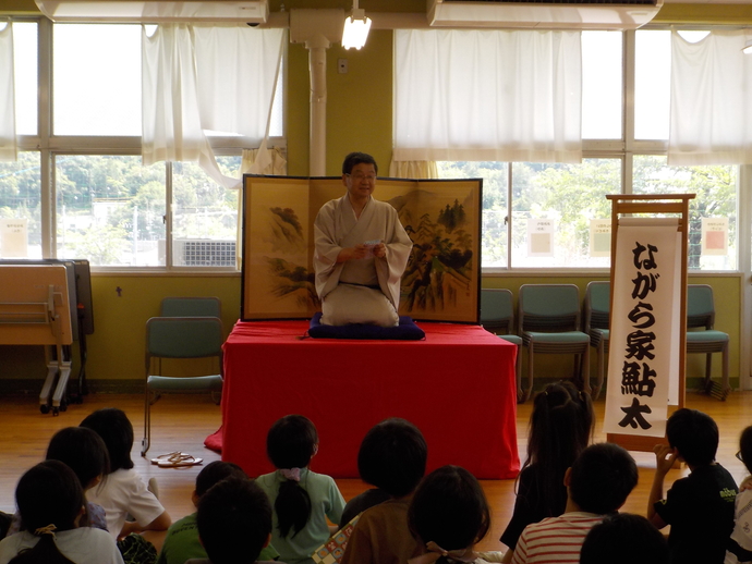 落語出前授業の様子