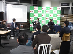 起業イベントGIFU IGNITEにて、トークセッション（Neo work-Gifu）