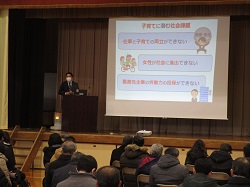 第6回岐阜市小中学校長会全体会に出席し、講演