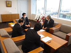 岐阜市笑いと感動のまちづくり実行委員会会長中村源次郎氏と面談