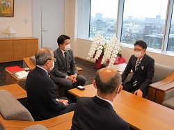 岐阜中警察署長 高松等氏が退任のあいさつ