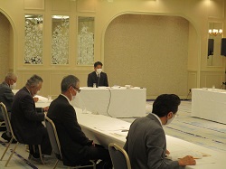 公益社団法人岐阜県都市整備協会令和3年度第5回理事会に出席し、議事進行