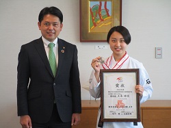 岐阜市出身の高校2年生 土居姫佳選手が第41回全国高等学校空手道選抜大会女子個人組手の部において準優勝を報告