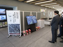 名鉄名古屋本線鉄道高架化事業のPRパネル展示を視察