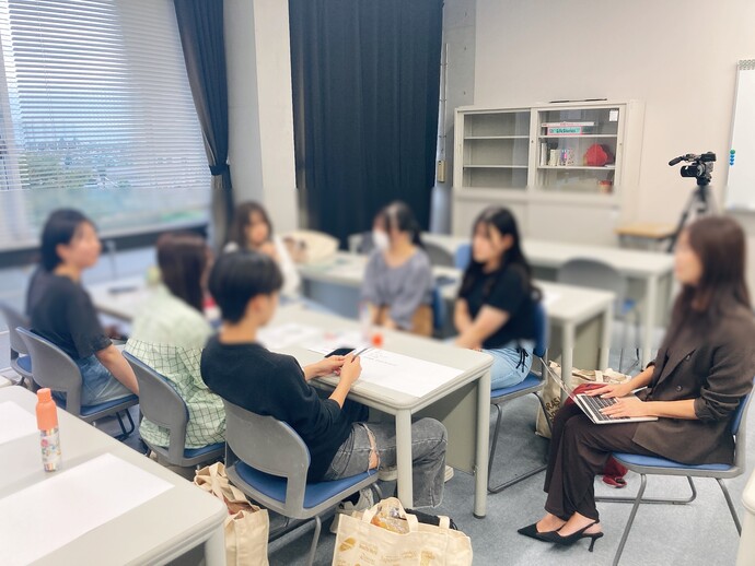 学生によるワークショップの様子