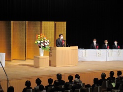 令和4年度岐阜市民生委員・児童委員大会に出席し、あいさつ及び感謝状贈呈