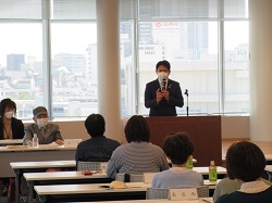 令和5年度第1回岐阜市統計協会理事会に出席し、あいさつの様子