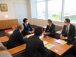 名古屋鉄道株式会社代表取締役社長　髙﨑裕樹氏と面談の様子