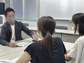 写真：交流会の様子