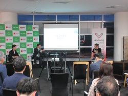 起業イベント「GIFU IGNITE#7」にて、トークセッションの様子